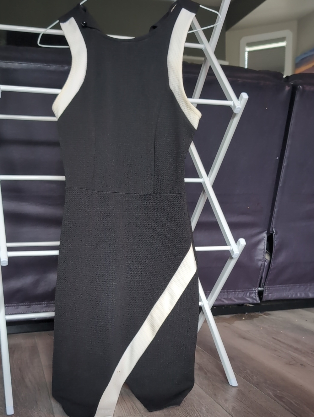 Black and Cream Sleeveless Sheath Dress
